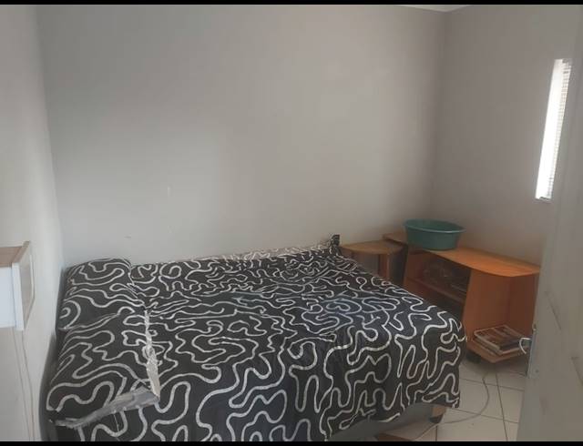 4 BEDROOM HOUSE FOR SALE IN OOS EINDE